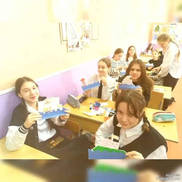 занятие «Маяк - луч надежды» в объединении "Леонардо"