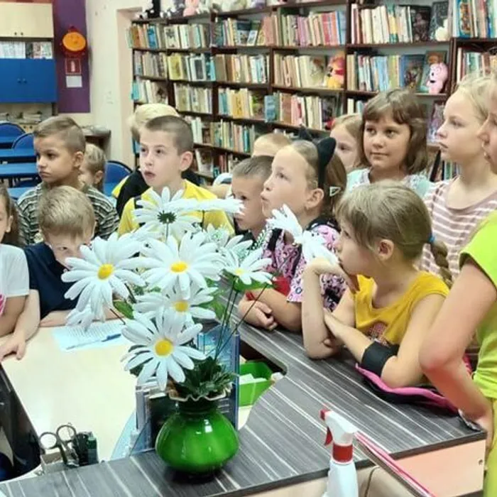 «Мечтатели» посетили детскую библиотеку