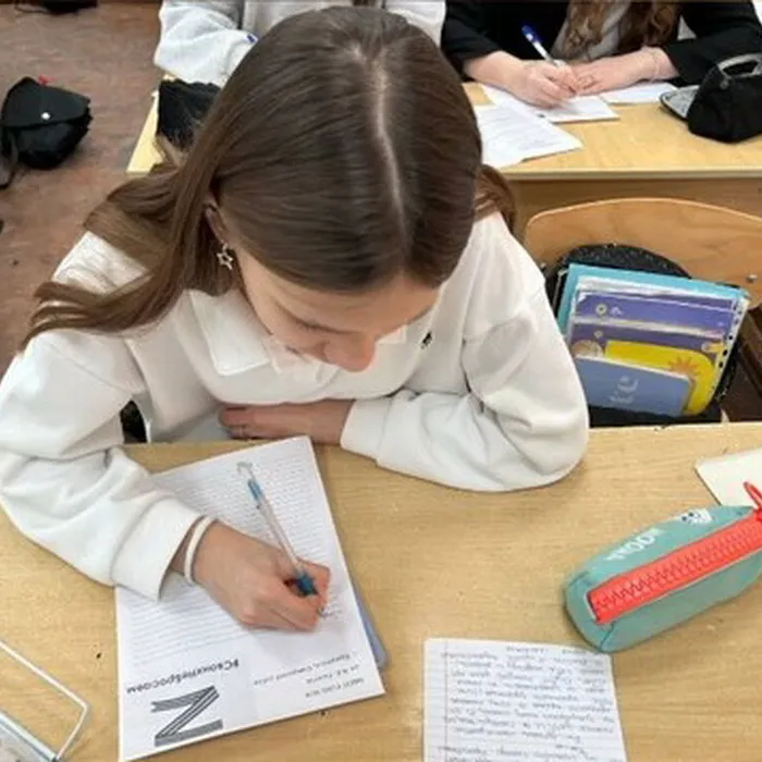 День Защитника Отечества - объединения изобразительного искусства, "Петелька", "Наши чудные ладошки"