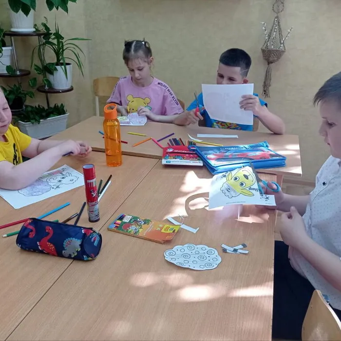 Итоговые занятия в «Наши чудные ладошки» и «Вязание»