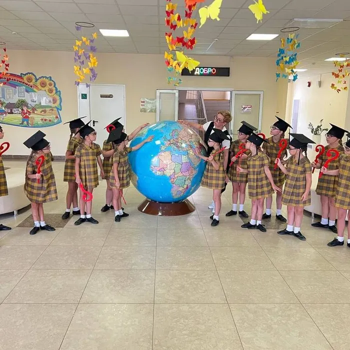 "Виктория" на торжественной линейке